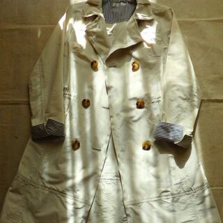 mi  deu　ハーフ・コートの画像