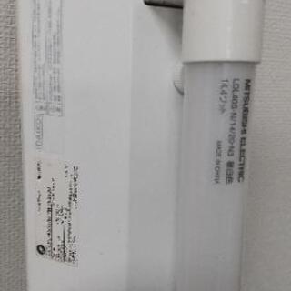 AC接続型の蛍光灯照明の画像