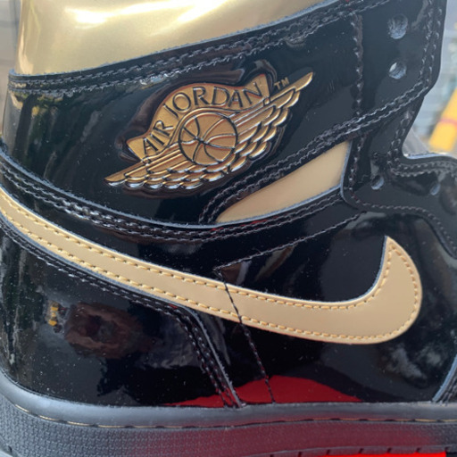 AJ1 ナイキ エアジョーダン1 ハイ OG ブラック-メタリックゴールド