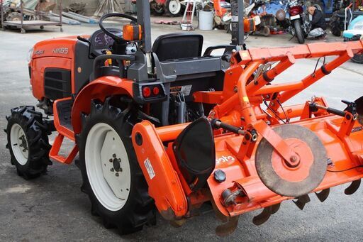 【SOLD OUT】クボタ トラクター キングブル KB165 16.5馬力 自動水平 パワステ 4WD 倍速 【農機具でっく】【福岡