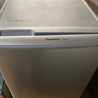 パナソニックノンフロン冷凍冷蔵庫独身者用小型の画像