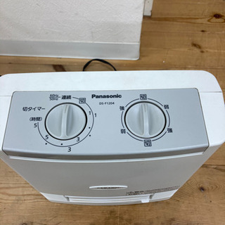 N 11-729 パナソニック  DS-F1204 セラミックヒーター　の画像