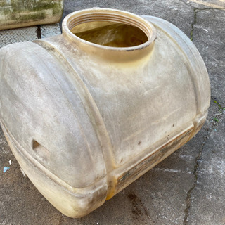 あげます。農家場で使っていた500Lポリタンク　まだまだ使えます！