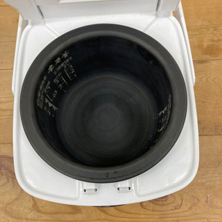N 11-727 三菱IHジャー炊飯器　NJ-SW067-W 本炭釜　ホワイトの画像