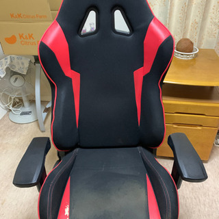 （中古）AKレーシング　ゲーミングチェア　破損あり