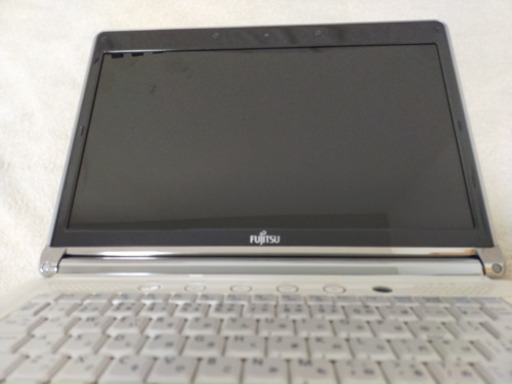 SSDでサクサク起動♪ Core i3搭載 LIFEBOOK PC 初期化済
