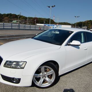 【自社ローン】★保証人無し★全国対応★AUDI★A5スポーツバック★4WD★パドルシフト★2.0TFSI★地デジ★Bカメラの画像