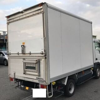 キッチンカーベースに乗用車サイズ　18年式タイタンダッシュ ＡＴ　LPG仕様の画像
