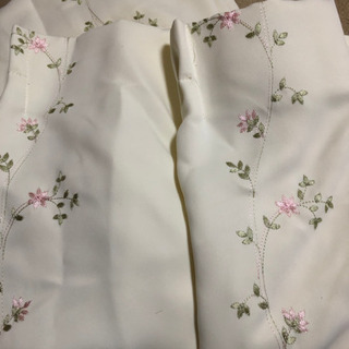 ニトリカーテン　半減　２枚の画像