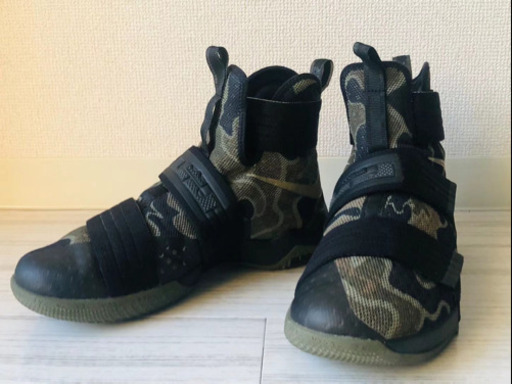 LEBRON Solider 10バッシュ。ソルジャー10