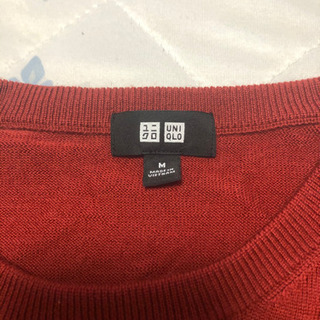 UNIQLO  ニットセーターの画像