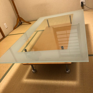 リーンロゼ　スクープ　ガラステーブル