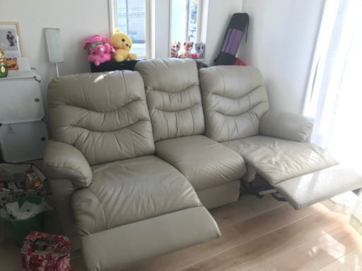 ソファー売ります。