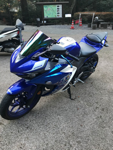 バイク YZF-R25 YAMAHA