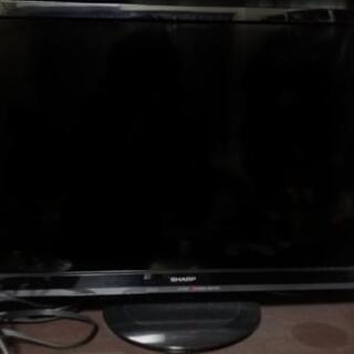 【中古美品】AQUOS　SHARP　テレビ　2017年製　24イ...