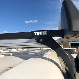 📣早い者勝ちでハイエース 100系 200系 標準ボディ thule のスーリー アルミ ルーフ でございます。 の画像