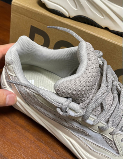 yeezy boost 700 V2 static 26CM