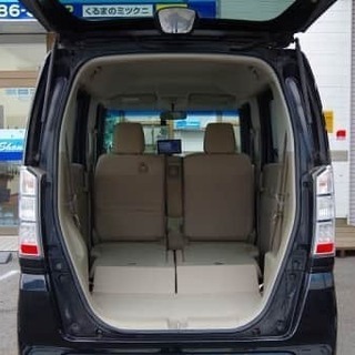 久々入庫！N-BOX　大人気の黒ですよー！　今なら年内納車間に合...