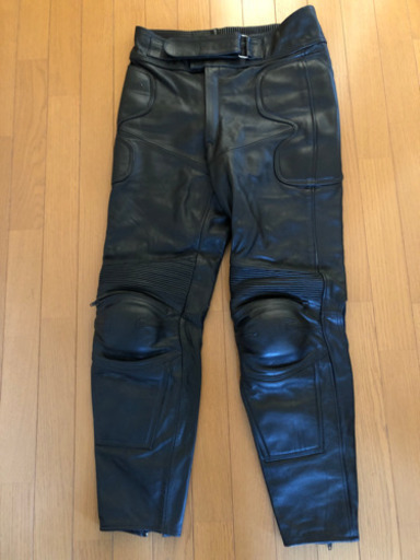 バイク用皮パンツ