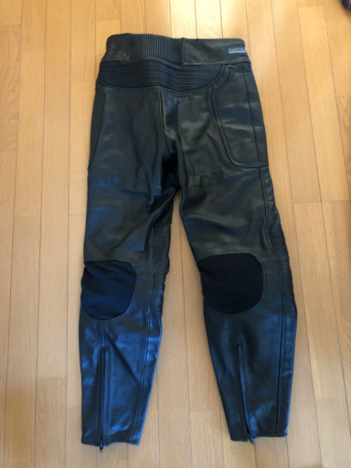 バイク用皮パンツ
