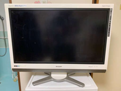 美品です　テレビ　AQUOS 32インチ