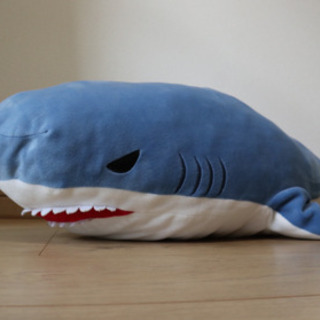 サメのぬいぐるみ　BIGサイズの画像
