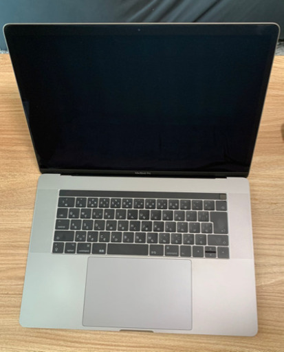 【超美品】 MacBook Pro 15インチ(2017) 16GB/512GB
