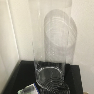 円柱型水槽　花瓶の画像