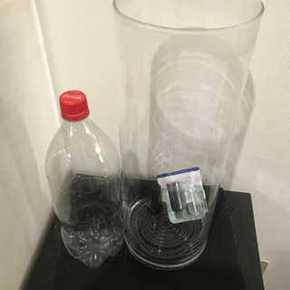 円柱型水槽　花瓶の画像
