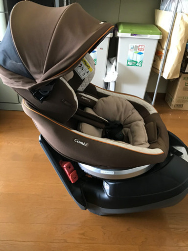 値下げしました！　コンビ　チャイルドシート　美品