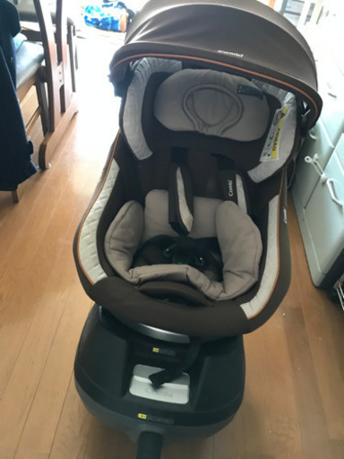 値下げしました！　コンビ　チャイルドシート　美品　