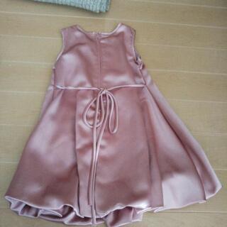 美品！サテンのワンピースの画像