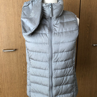 UNIQLO ウルトラライトダウンベスト