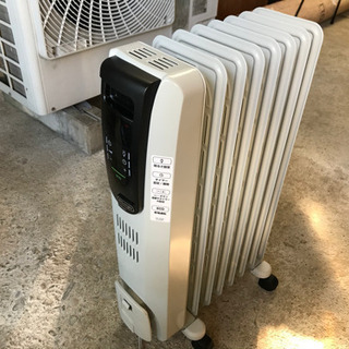 デロンギ  オイルヒーター  2019年購入  kHD41081...