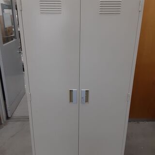 中古　オフィスロッカー