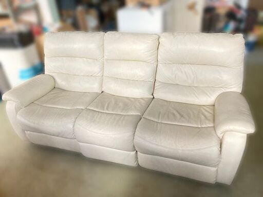 NITORI/ニトリ 3人掛けソファ 電動リクライニングソファ ビリーバー2 本革(一部合成皮革使用) ホワイト 3分割 約207,5×97-160×77-97cm 【自社配送は札幌市内限定】倉庫保管