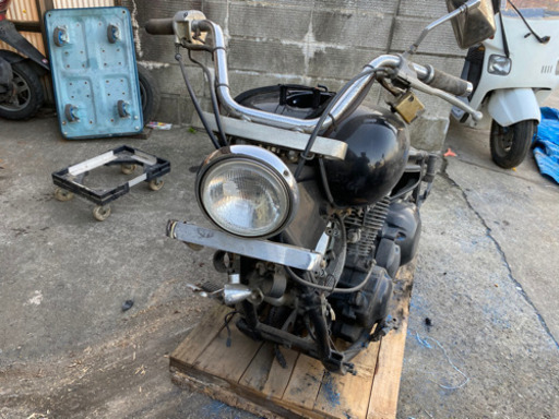 ☆ドラッグスター400.4TR型☆鍵・書類アリ^_^ベースや部品取りにいかがでしょうか？