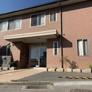 《お祝い金10,000円》【資格取得の研修付き】介護ヘルパー大募集！in 東大阪 / 【with training for qualifications】WANTED! Caregiver in Higashiosakaの画像