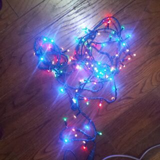 クリスマス 　イルミネーション　と　飾り