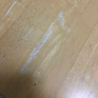 ダイニングテーブルの画像