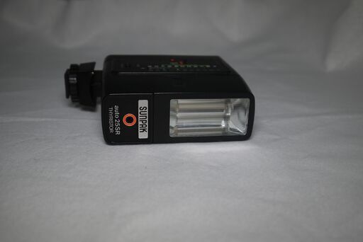 ストロボ フラッシュ SUNPAK THYRISTOR AUTO 25SR カメラ用　アクセサリー　ジャンク