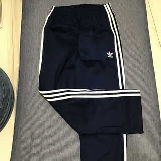 アディダス　上下セットの画像