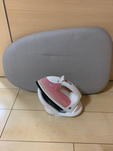 アイロン台付きアイロン