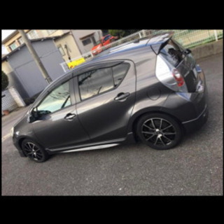 🚘(中古車)トヨタ　アクア　TOYOTA Aqua s 