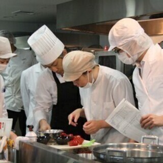 小牧市城山にある老人ホームで調理スタッフ（パート）募集！ 株式会...