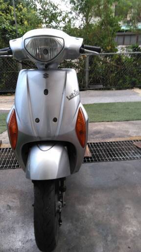 スズキレッツ５G　　　不動車、部品どり　１万３千円　＊交渉中＊＊