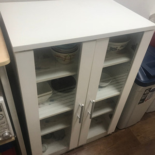 お話し中！！食器棚　ホワイト