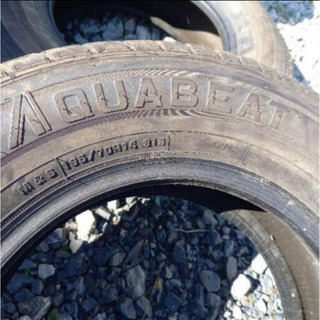 🚨AQUABEAT 🚨タイヤ　195/70R14 1本の画像