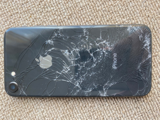 iphone8 64G SIMロック解除済みです