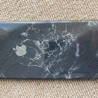 iphone8 64G SIMロック解除済みです